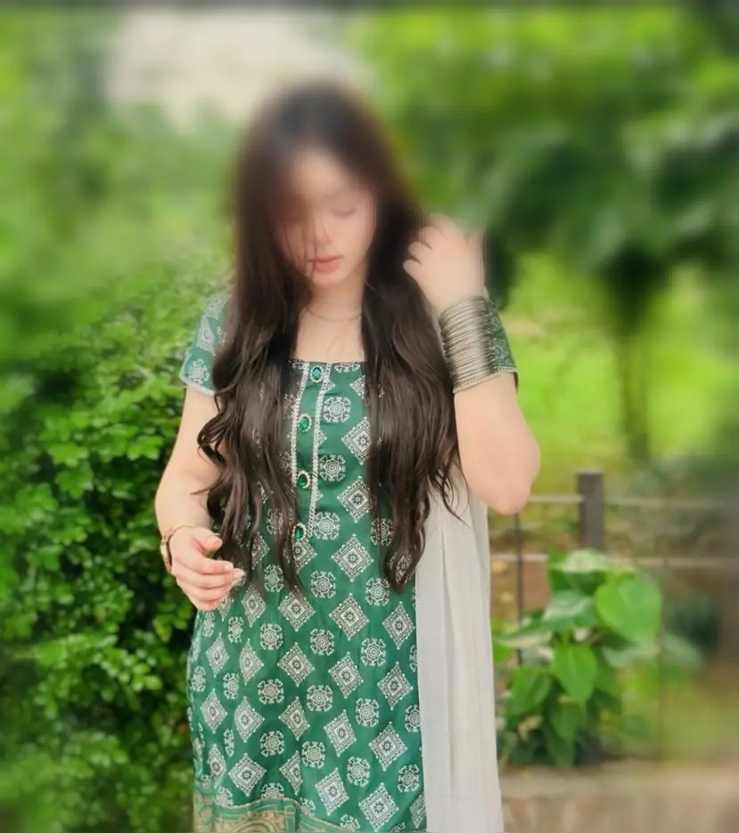 Aina Pakistani Escort in Bluewaters Island profile