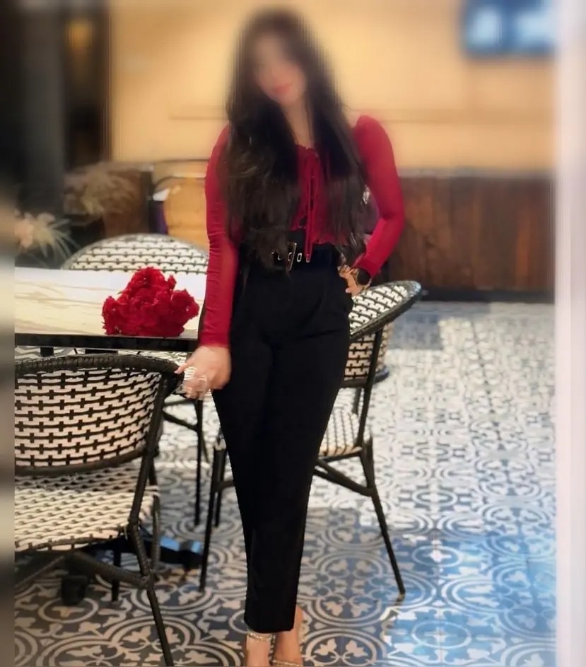 Aina Pakistani profile near Bluewaters Island Dubai